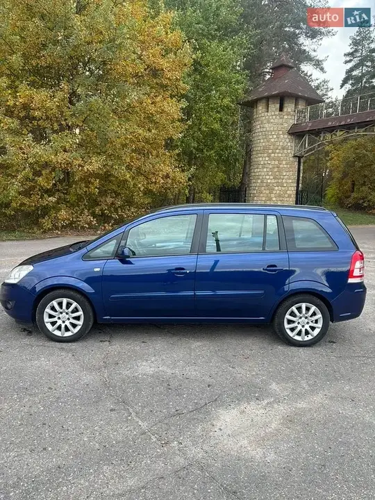 Opel Zafira 2009 photo 3
