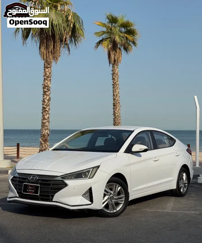 Hyundai Elantra 2019 photo 3