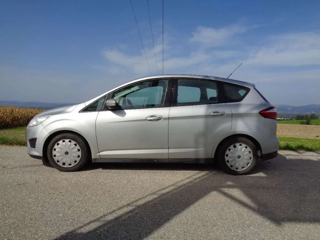 Ford C-Max 2012 photo 2