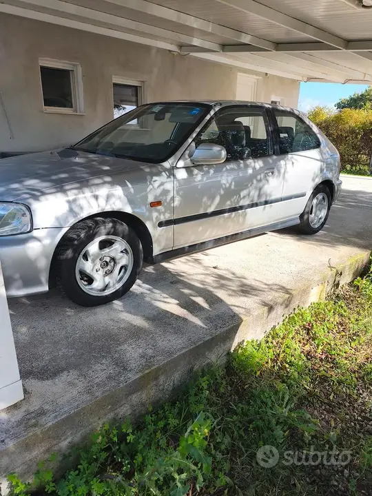 Honda Civic 2000 photo 4