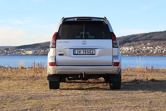 Toyota Land Cruiser 2005 photo 3