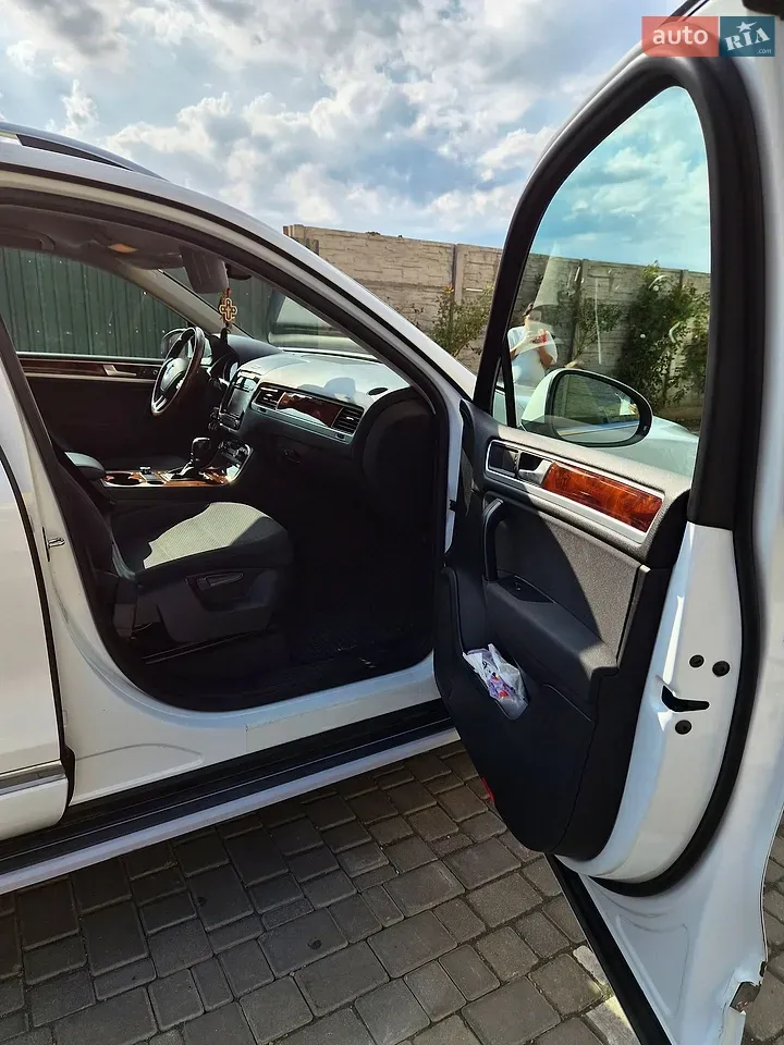 Volkswagen Touareg 2013 photo 5