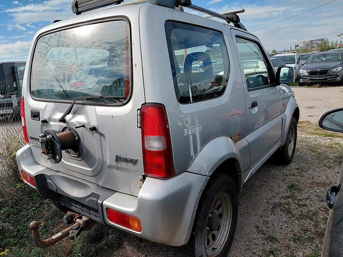 Suzuki Jimny 2011 photo 3