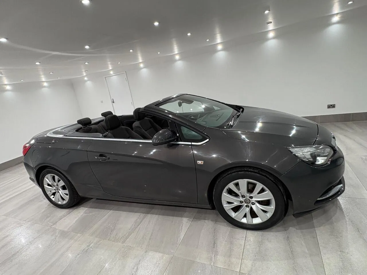 Vauxhall Cascada