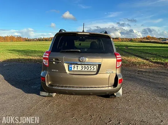 Toyota Rav4 2012 photo 5