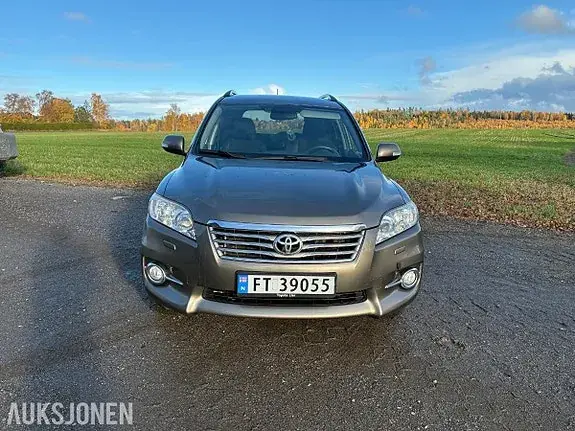 Toyota Rav4 2012 photo 2