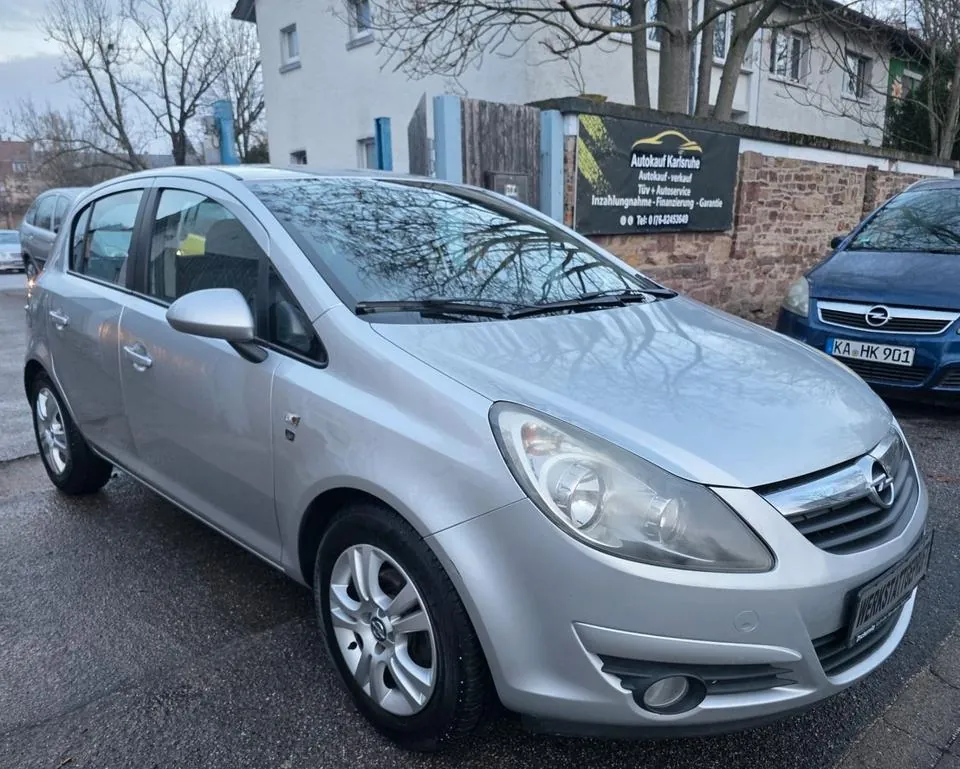 Opel Corsa D Edition