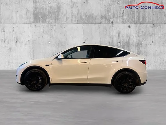 Tesla Model Y 2024 photo 4