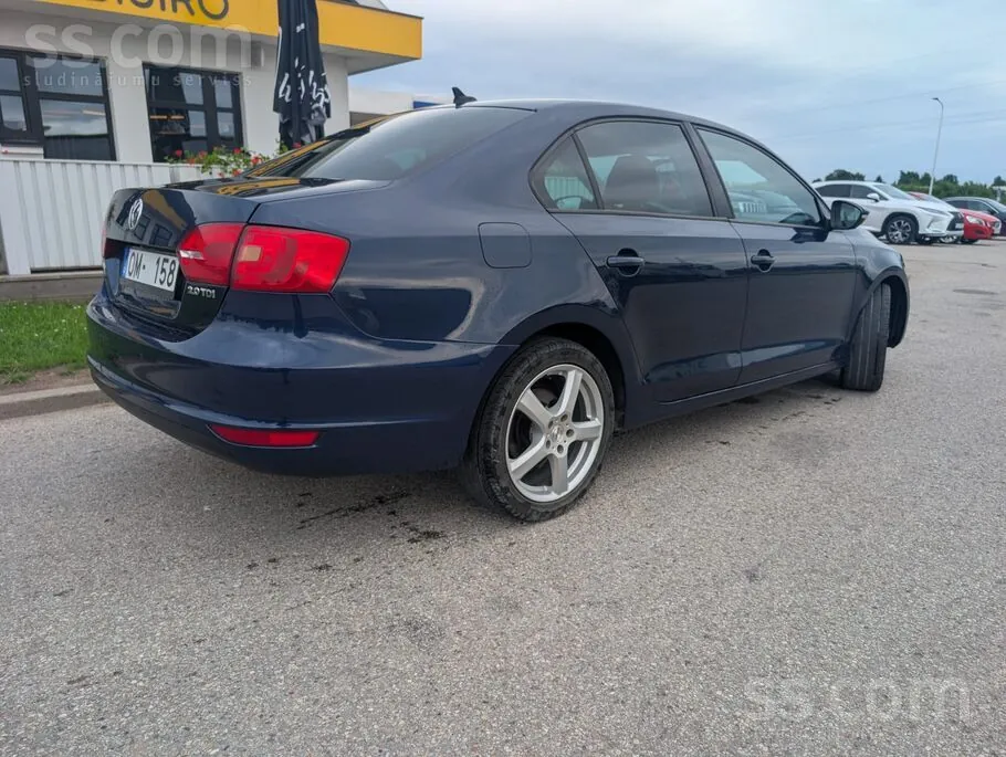 Volkswagen Jetta 2012 photo 5