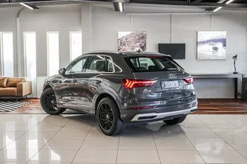 Audi Q3 2019 photo 4