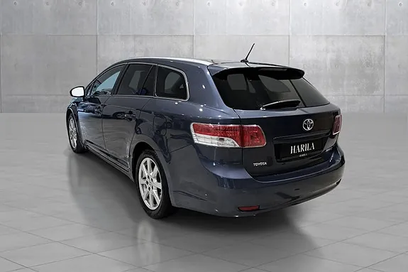 Toyota Avensis 2009 photo 4