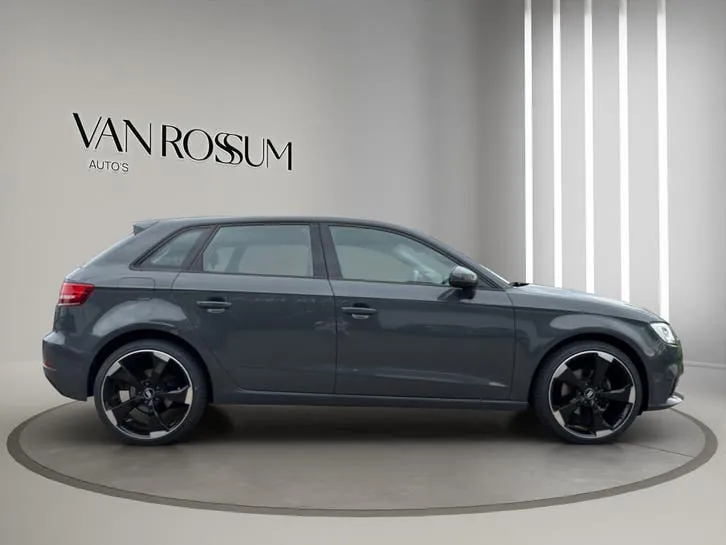 Audi A3 Sportback 2019 photo 2