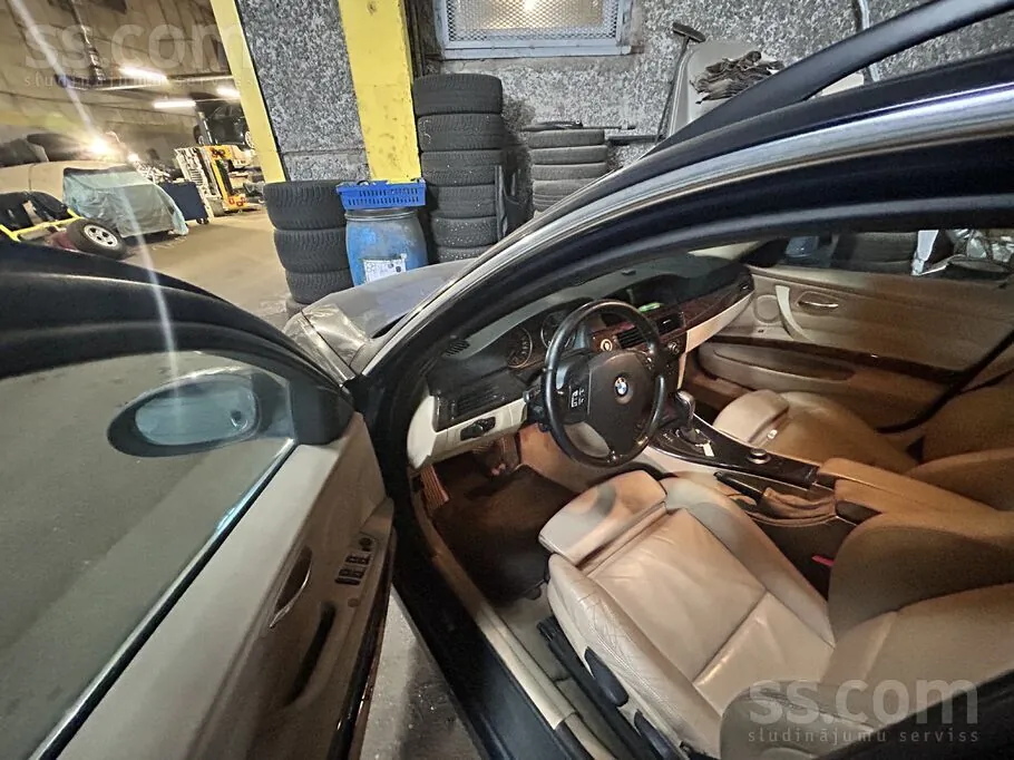 BMW 325 2007 photo 4