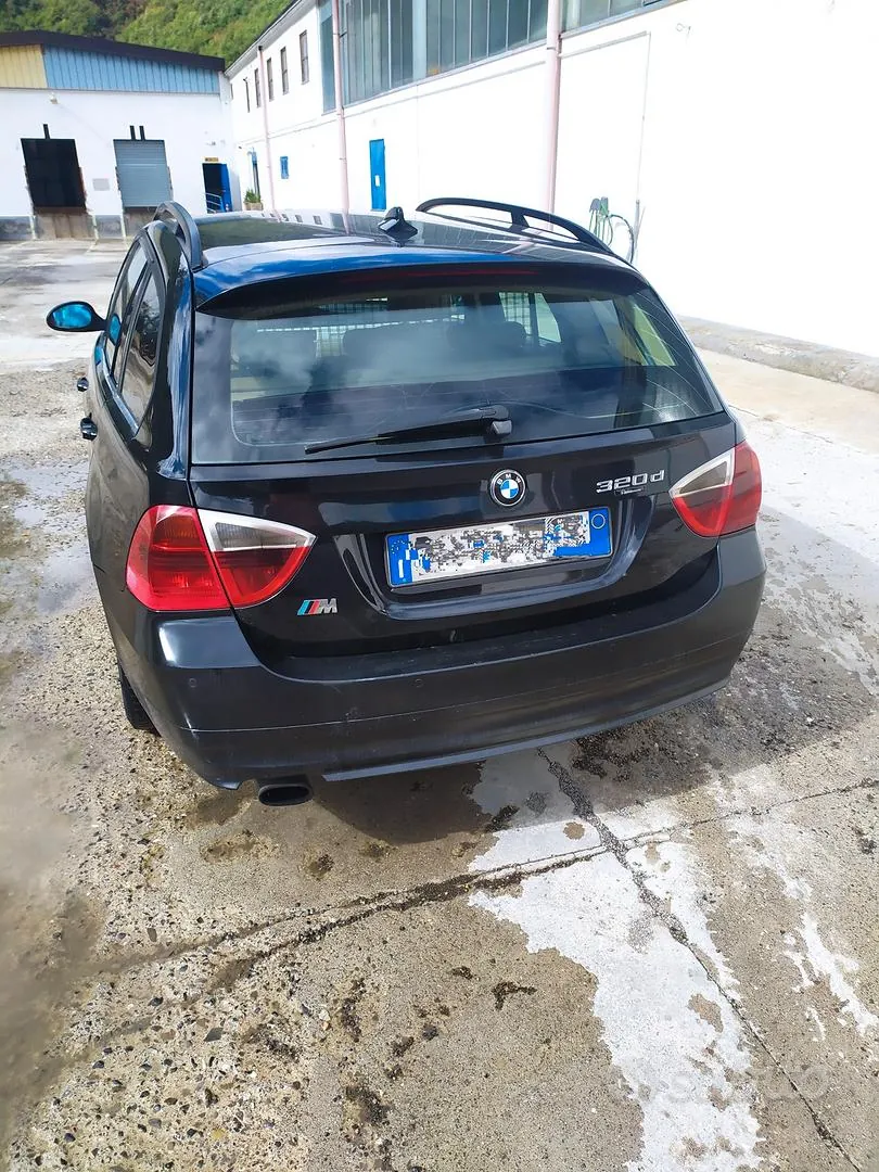 BMW 320D 2008 photo 4