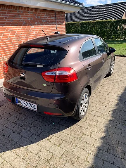 Kia Rio 2013 photo 3