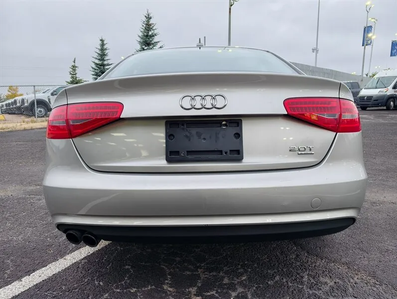 Audi A4 2013 photo 4