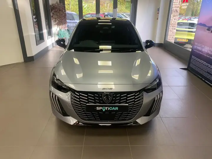Peugeot 208 2025 photo 3