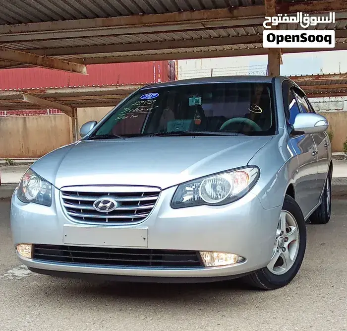 Hyundai Avante 2010 photo 4