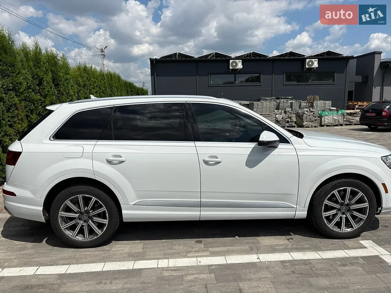 Audi Q7 2017 photo 3
