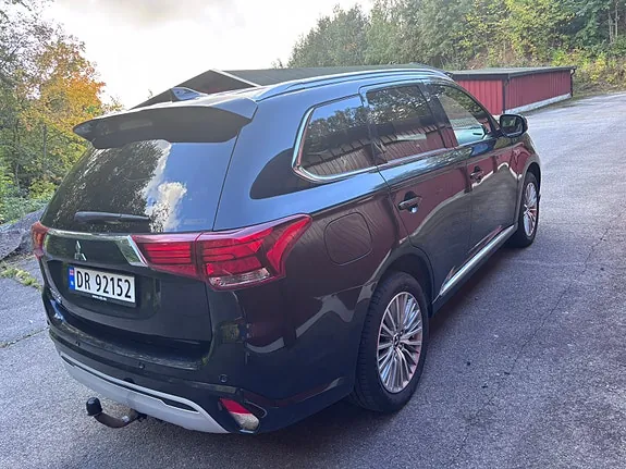 Mitsubishi Outlander 2021 photo 4