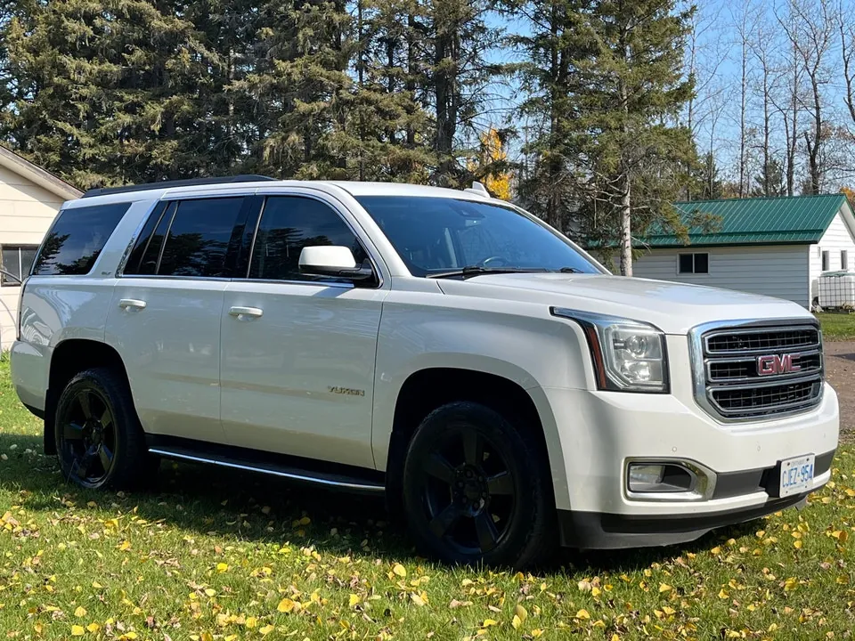 GMC Yukon 2018 photo 3
