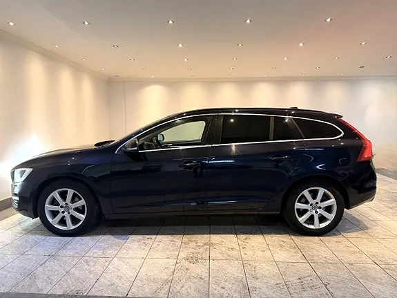 Volvo V60 2016 photo 2