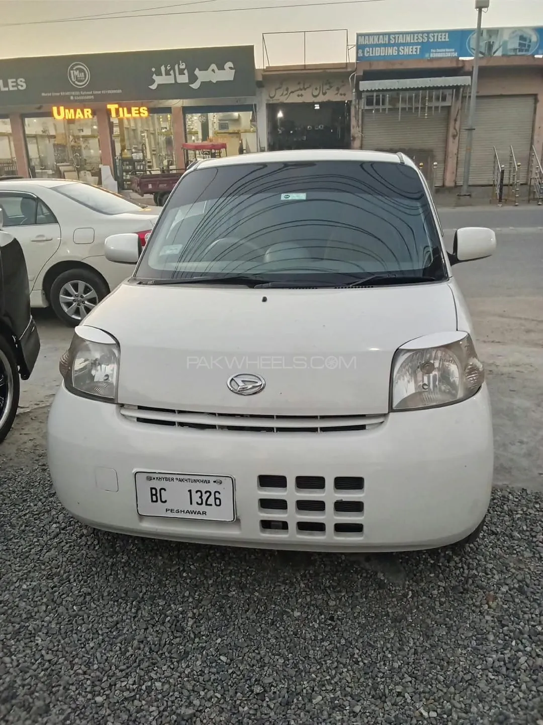 Daihatsu Esse
