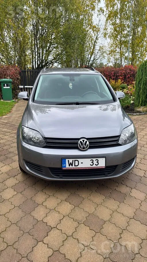 Volkswagen Golf Sportsvan 2010 photo 2