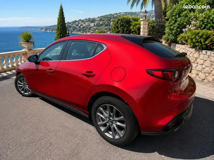 Mazda 3 2021 photo 2
