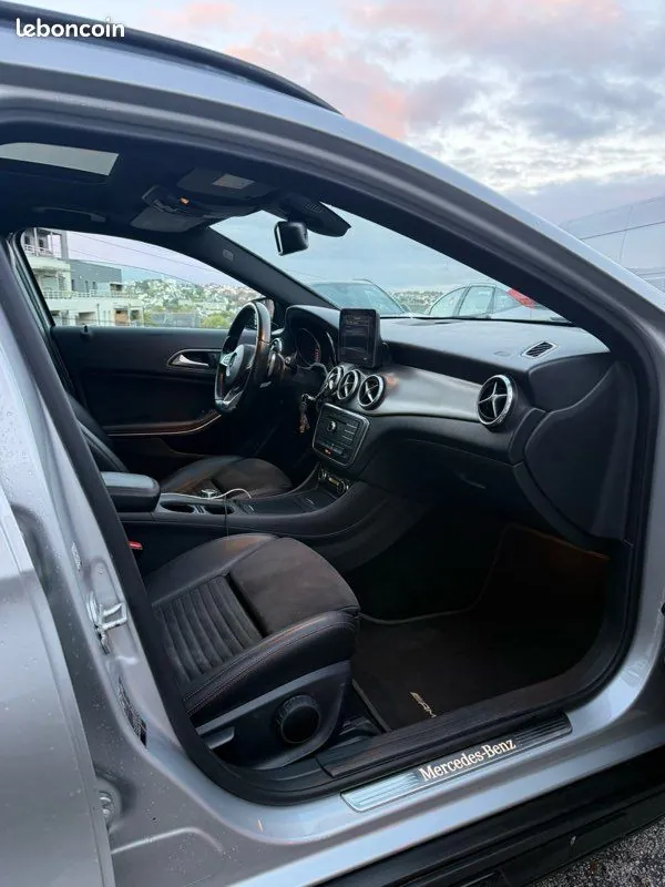 Mercedes-Benz Gla 2016 photo 2