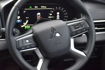 Mitsubishi Outlander 2026 photo 5
