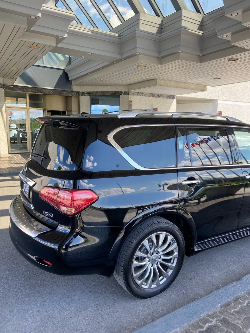 Infiniti Qx80 2016 photo 3