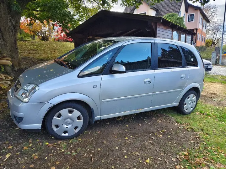 Opel Meriva 2010 photo 2