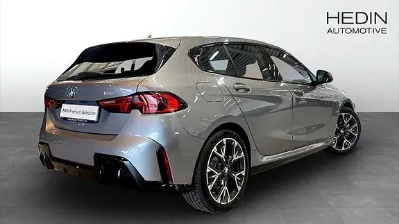 BMW 120 2026 photo 2