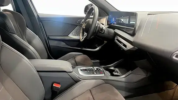 BMW 120 2026 photo 3