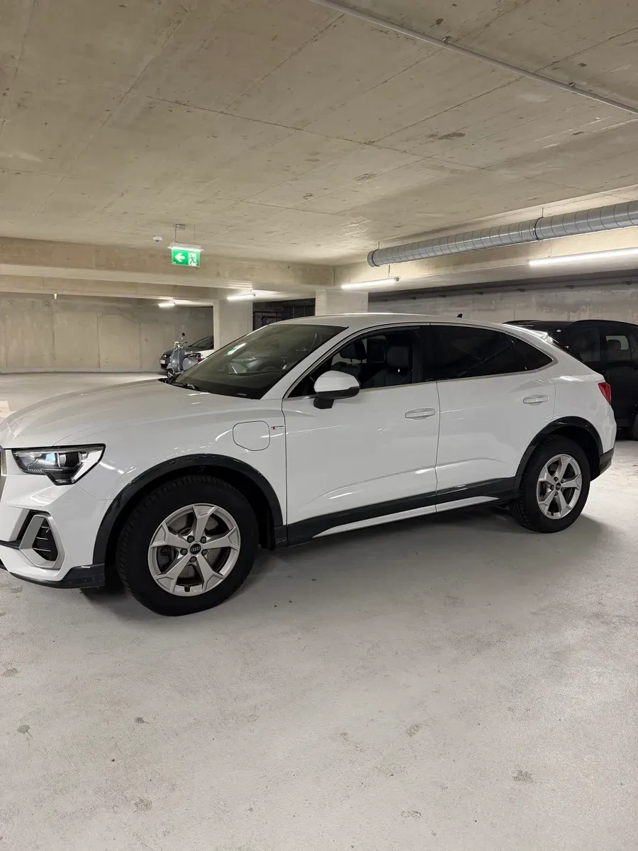 Audi Q3 2024 photo 2