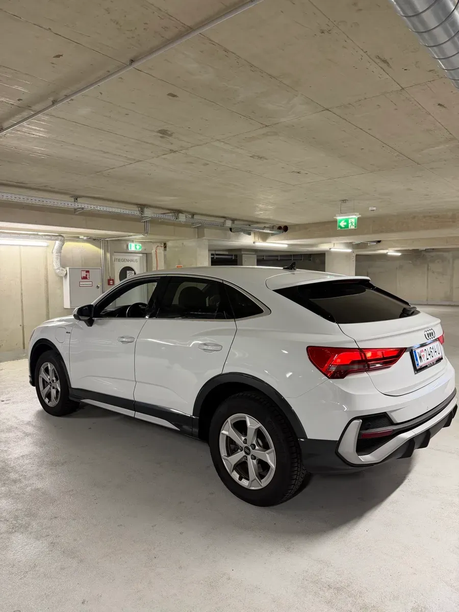 Audi Q3 2024 photo 3