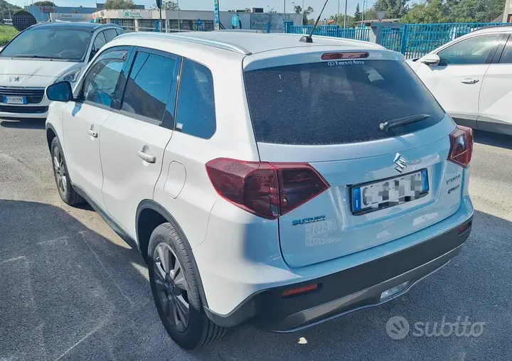 Suzuki Vitara 2023 photo 5