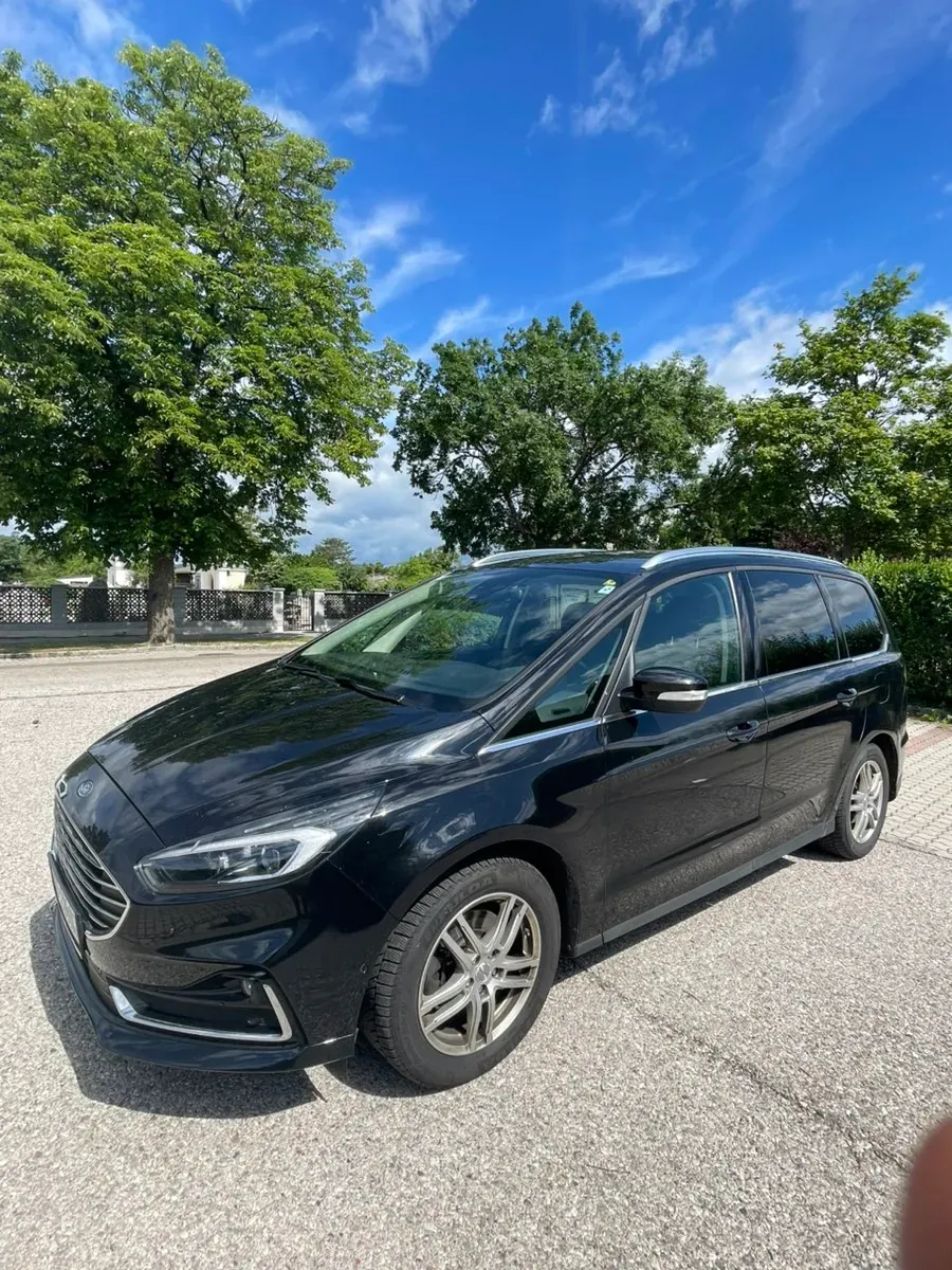 Ford Galaxy 2022 photo 2