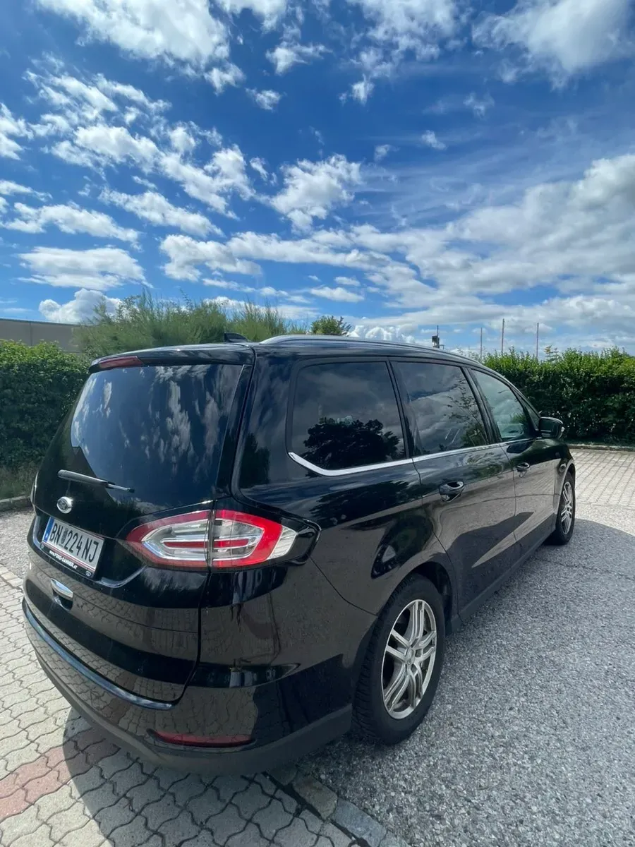 Ford Galaxy 2022 photo 3