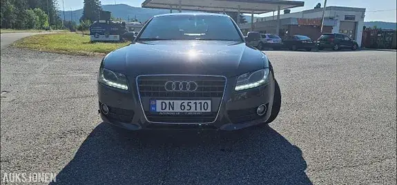 Audi A5 2011 photo 2