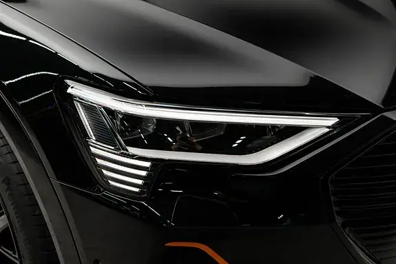 Audi E-Tron 2023 photo 2