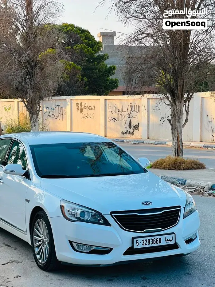 Kia Cadenza 2011 photo 2