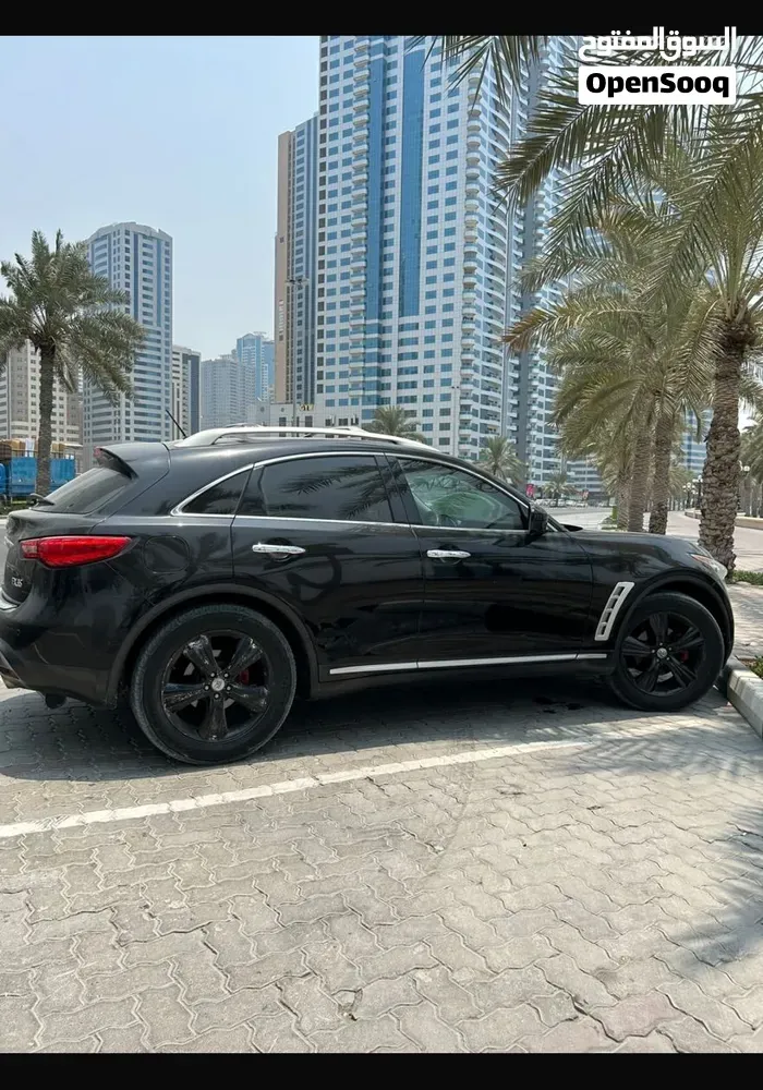 Infiniti Fx35 2011 photo 2