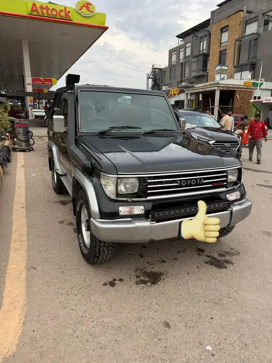 Toyota Land Cruiser