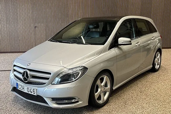 Mercedes-Benz B180 2013 photo 2