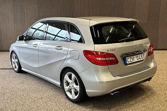 Mercedes-Benz B180 2013 photo 3