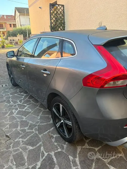 Volvo V40 2018 photo 4