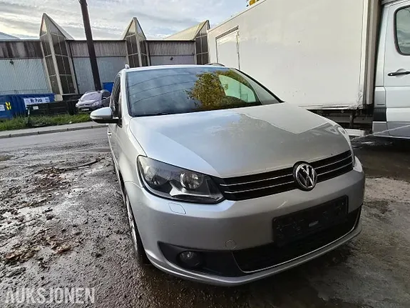 Volkswagen Touran 2013 photo 3