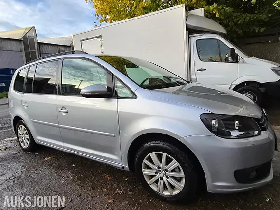 Volkswagen Touran 2013 photo 4